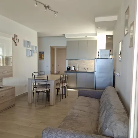 La Finestra Sul Golfo Apartment Ospedaletti Exterior photo